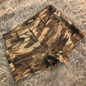 army print shorts